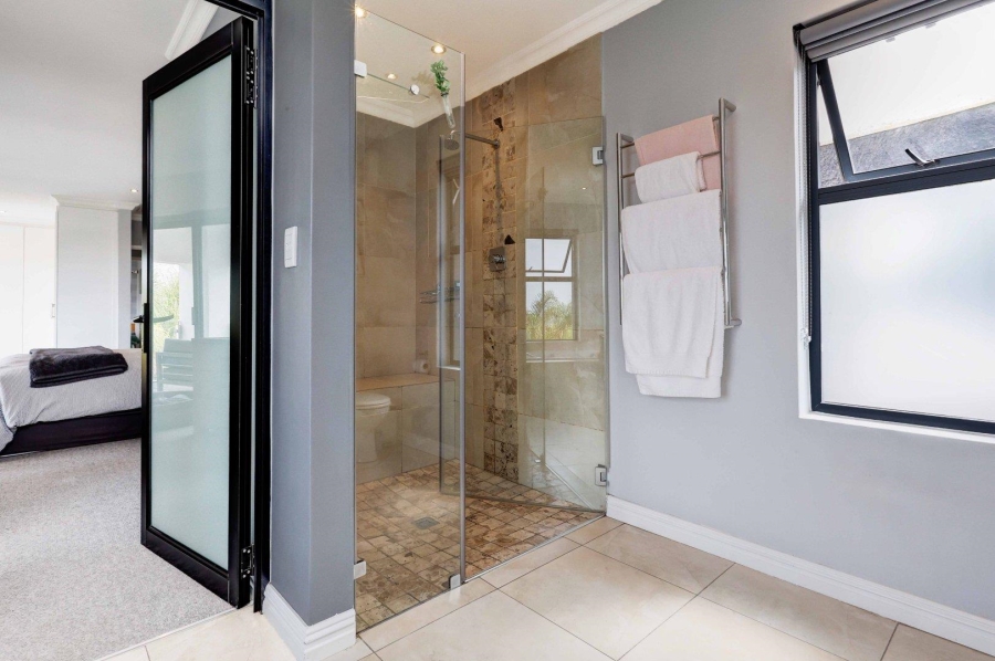 4 Bedroom Property for Sale in Van Riebeeckshof Western Cape